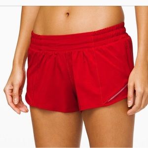 Lululemon Hotty Hot Shorts 2.5